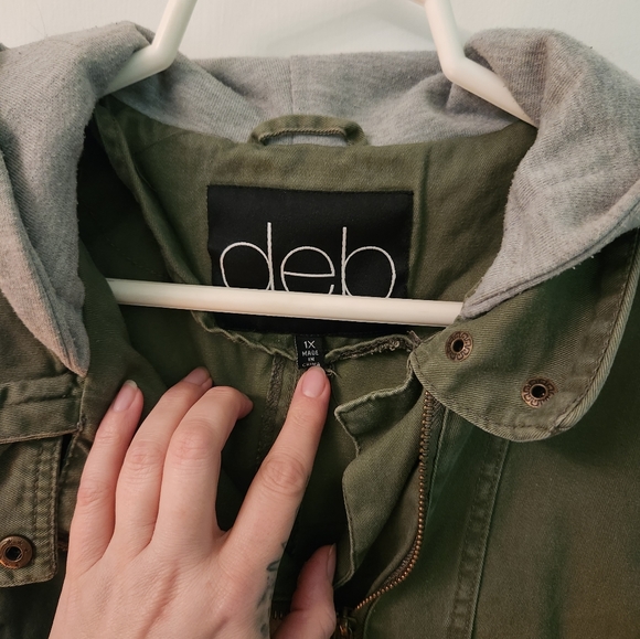 Deb Junior's Khaki jacket - Picture 2 of 3